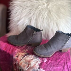 Women's Gray Ankle Boots